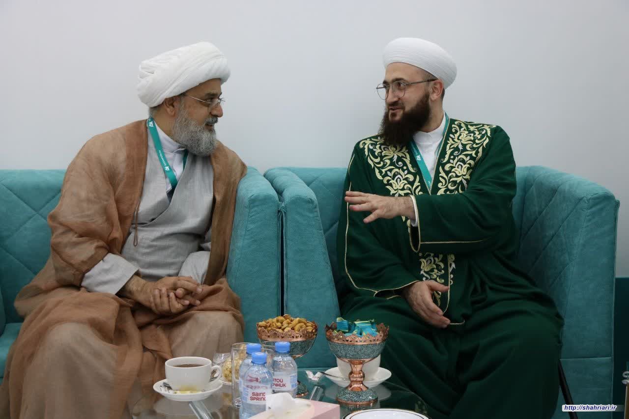 دیدار حجت الاسلام والمسلمین دکتر حمید شهریاری دبیرکل مجمع جهانی تقریب مذاهب اسلامی با "کامیل سامیگوللین" مفتی جمهوری تاتارستان